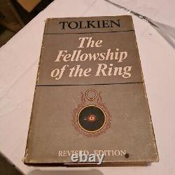 8 Tolkien books nice collection The Hobbit The Lord Of The Rings The Fellowship