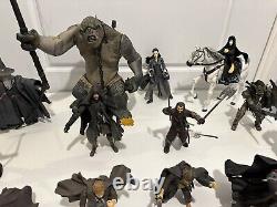 Vintage 2001 Lord of the Rings Toybiz Action Figures Bundle Plus Weapons. VGC